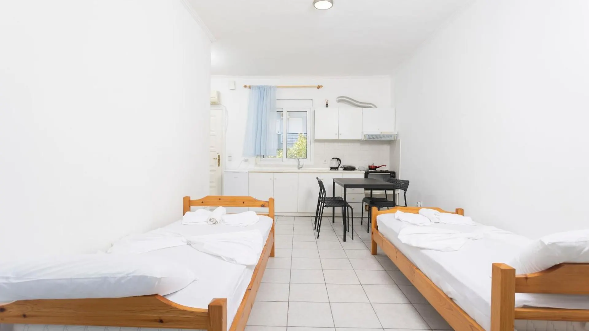 Amadeo Apartments Hanioti 0*,  Greece