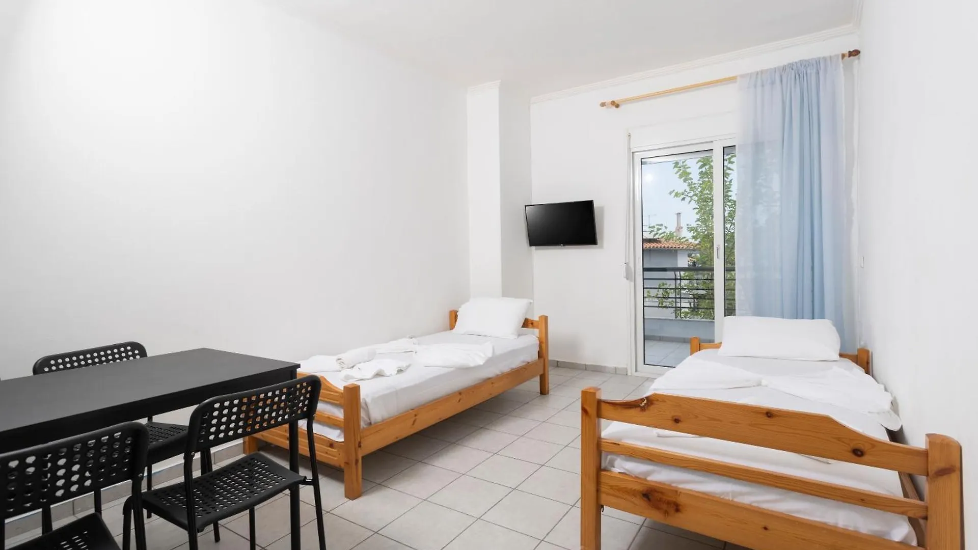 Amadeo Apartments Hanioti